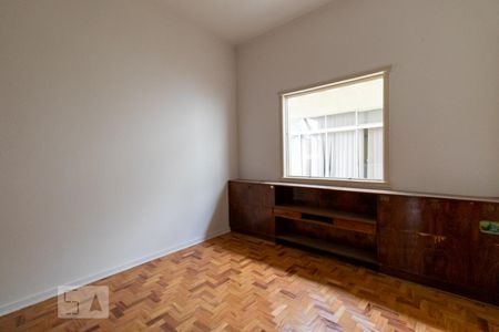 Quarto 1 de casa para alugar com 3 quartos, 180m² em Sumaré, São Paulo