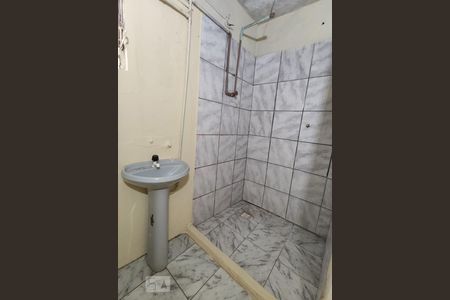 Banheiro de casa à venda com 2 quartos, 60m² em Rondônia, Novo Hamburgo