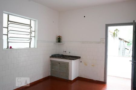 Cozinha de casa para alugar com 1 quarto, 60m² em Siciliano, São Paulo