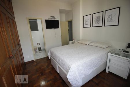 Quarto 1 de apartamento para alugar com 3 quartos, 115m² em Laranjeiras, Rio de Janeiro