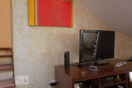 Sala de TV de casa à venda com 3 quartos, 225m² em Cangaiba, São Paulo