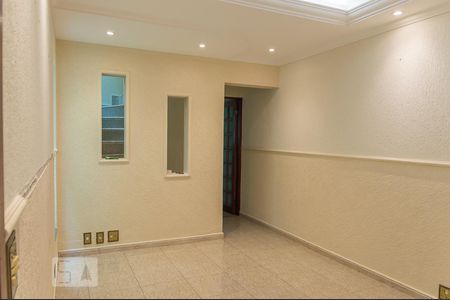 Sala de casa à venda com 3 quartos, 250m² em Jardim Wallace Simonsen, São Bernardo do Campo