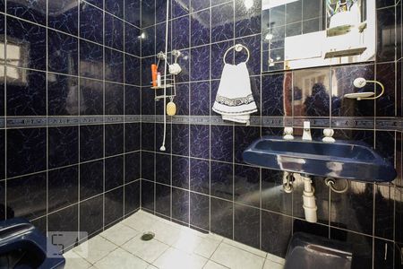 Casa à venda com 390m², 5 quartos e 4 vagas Casa à venda com 390m², 5 quartos e 4 vagasBanheiro Suite 3