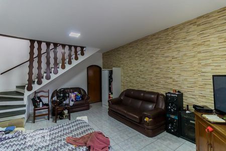 Sala de casa à venda com 6 quartos, 300m² em Jardim Danfer, São Paulo