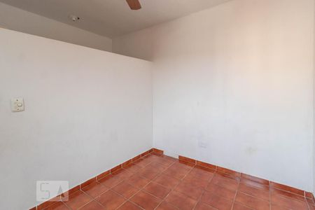 Quarto 2 de casa para alugar com 2 quartos, 80m² em Vila Tiradentes, São Paulo