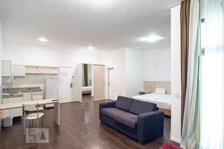 Sala de apartamento à venda com 1 quarto, 56m² em Gragoatá, Niterói