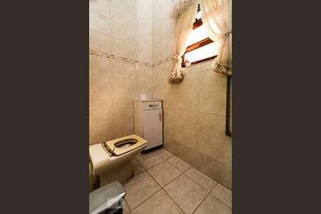 Banheiro de casa à venda com 7 quartos, 500m² em Vila Invernada, São Paulo