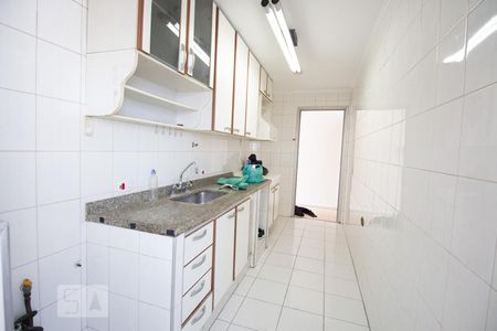 Cozinha de apartamento à venda com 3 quartos, 76m² em Vila Campestre, São Paulo