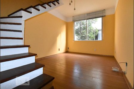 Sala 1 de apartamento à venda com 2 quartos, 100m² em Santa Tereza, Porto Alegre