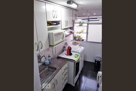 Cozinha de apartamento à venda com 2 quartos, 50m² em Vila Portugal, São Paulo