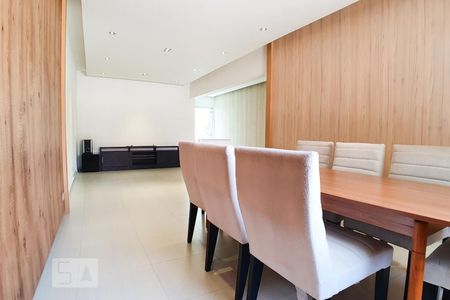 Sala  de casa à venda com 3 quartos, 200m² em Parque Boturussu, São Paulo