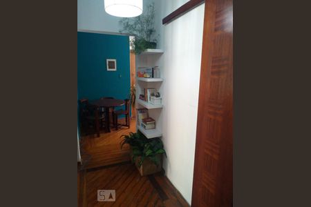 Corredor de apartamento à venda com 2 quartos, 75m² em Vila Buarque, São Paulo