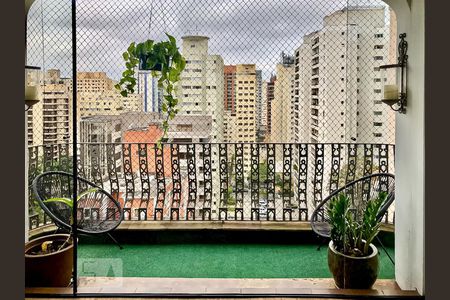 Varanda de apartamento à venda com 3 quartos, 230m² em Vila Uberabinha, São Paulo