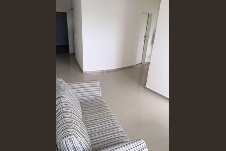 Sala de apartamento para alugar com 1 quarto, 44m² em Barra da Tijuca, Rio de Janeiro