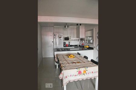 Sala de apartamento à venda com 3 quartos, 94m² em Jardim das Laranjeiras, São Paulo
