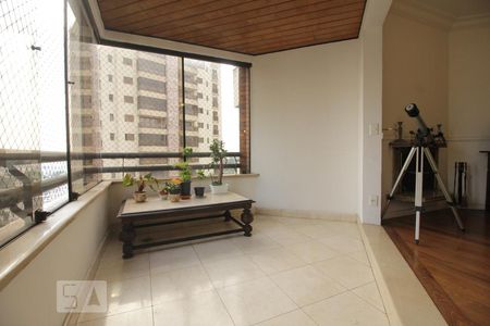 Varanda de apartamento para alugar com 4 quartos, 170m² em Vila Suzana, São Paulo