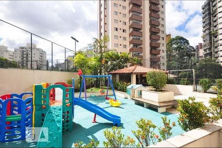 Apartamento para alugar com 170m², 4 quartos e 3 vagas