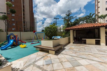 Apartamento para alugar com 170m², 4 quartos e 3 vagas