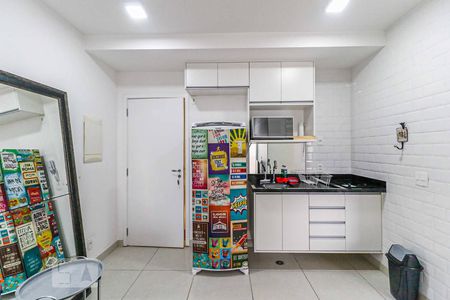 Cozinha de apartamento à venda com 1 quarto, 37m² em Vila Cordeiro, São Paulo