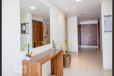 Hall de Entrada de apartamento para alugar com 2 quartos, 65m² em Jardim Prudência, São Paulo