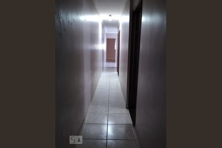 Corredor de casa à venda com 3 quartos, 176m² em Vila Clarice, Santo André