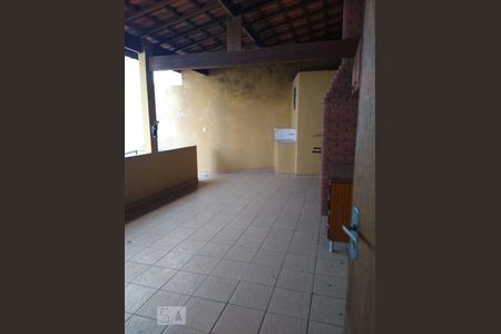 Casa à venda com 176m², 3 quartos e sem vaga Casa à venda com 176m², 3 quartos e sem vagaChurrasqueira