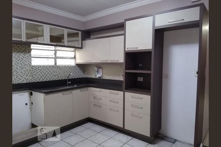 Cozinha de casa à venda com 3 quartos, 176m² em Vila Clarice, Santo André