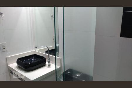 Banheiro da suíte de apartamento à venda com 2 quartos, 65m² em Vila Vera, São Paulo