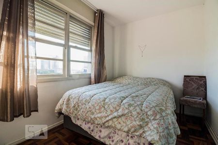 Dormitório de apartamento à venda com 2 quartos, 55m² em Cristal, Porto Alegre