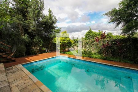 Casa para alugar com 416m², 3 quartos e 2 vagas Casa para alugar com 416m², 3 quartos e 2 vagasPiscina