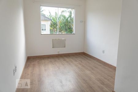 Quarto 02 de casa de condomínio para alugar com 3 quartos, 100m² em Vargem Grande, Rio de Janeiro