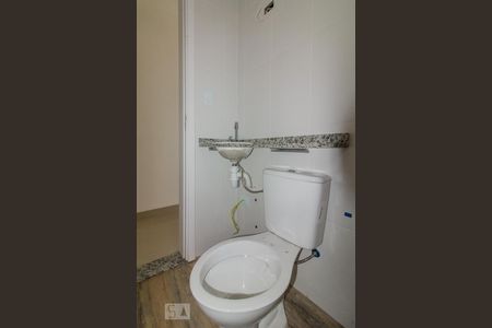 Banheiro de apartamento à venda com 2 quartos, 100m² em Utinga, Santo André