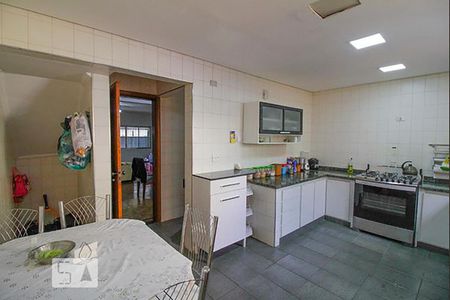 Cozinha de casa à venda com 3 quartos, 212m² em Vila Anglo Brasileira, São Paulo