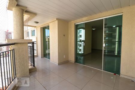 Varanda de apartamento para alugar com 3 quartos, 113m² em Setor Bueno, Goiânia