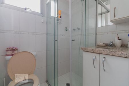 Banheiro de apartamento à venda com 2 quartos, 50m² em Vila Carrão, São Paulo