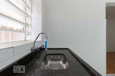 Cozinha de casa para alugar com 1 quarto, 30m² em Vila Diva, São Paulo