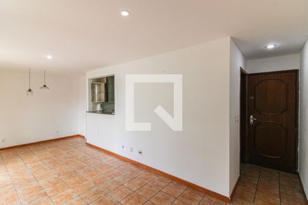 Sala de apartamento para alugar com 3 quartos, 75m² em Recreio dos Bandeirantes, Rio de Janeiro