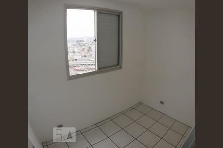 Dormitório 2 de apartamento para alugar com 3 quartos, 70m² em Continental, Osasco