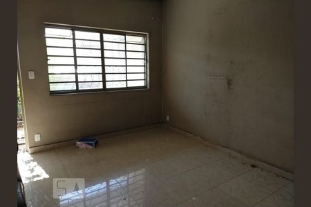 Casa para alugar com 3 quartos, 250m² em Ipiranga, Belo Horizonte