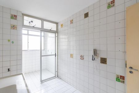 Cozinha de apartamento à venda com 3 quartos, 73m² em Vila Regina, São Paulo