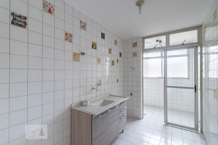 Cozinha de apartamento à venda com 3 quartos, 73m² em Vila Regina, São Paulo