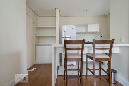 Cozinha de apartamento à venda com 1 quarto, 44m² em Brooklin, São Paulo