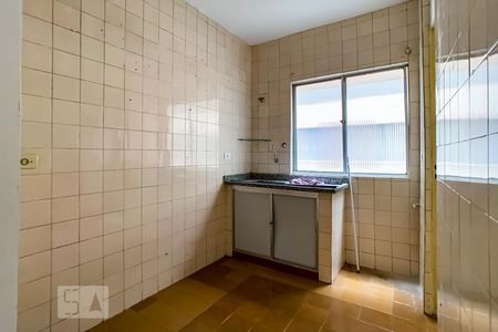 Cozinha de apartamento para alugar com 2 quartos, 60m² em Jardim Vila Galvao, Guarulhos