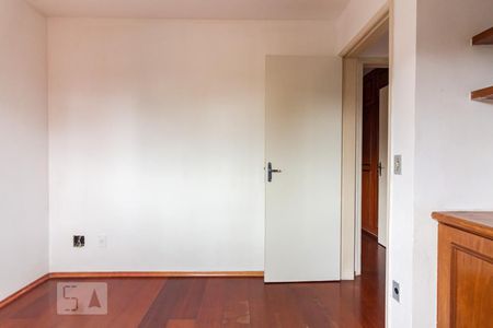 Quarto 1 de apartamento para alugar com 2 quartos, 68m² em Jardim Ester Yolanda, São Paulo