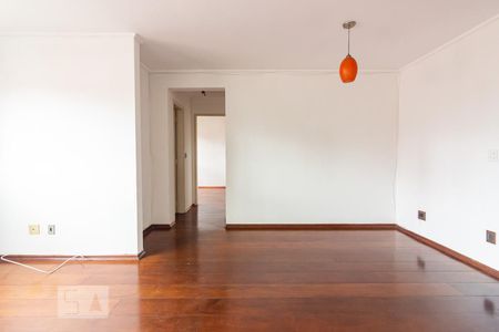 Sala de apartamento para alugar com 2 quartos, 68m² em Jardim Ester Yolanda, São Paulo