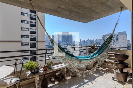 Varanda de apartamento para alugar com 3 quartos, 258m² em Real Parque, São Paulo