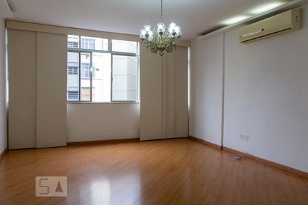 Apartamento à venda com 190m², 3 quartos e 1 vagaSala