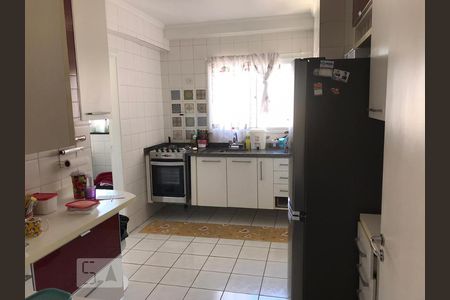 Cozinha de apartamento à venda com 3 quartos, 93m² em Vila Santa Teresa, Santo André