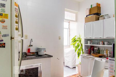 Cozinha de apartamento à venda com 3 quartos, 90m² em Jardim Guanabara, Rio de Janeiro