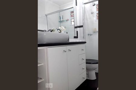 Banheiro de apartamento para alugar com 2 quartos, 80m² em Centro, São Bernardo do Campo